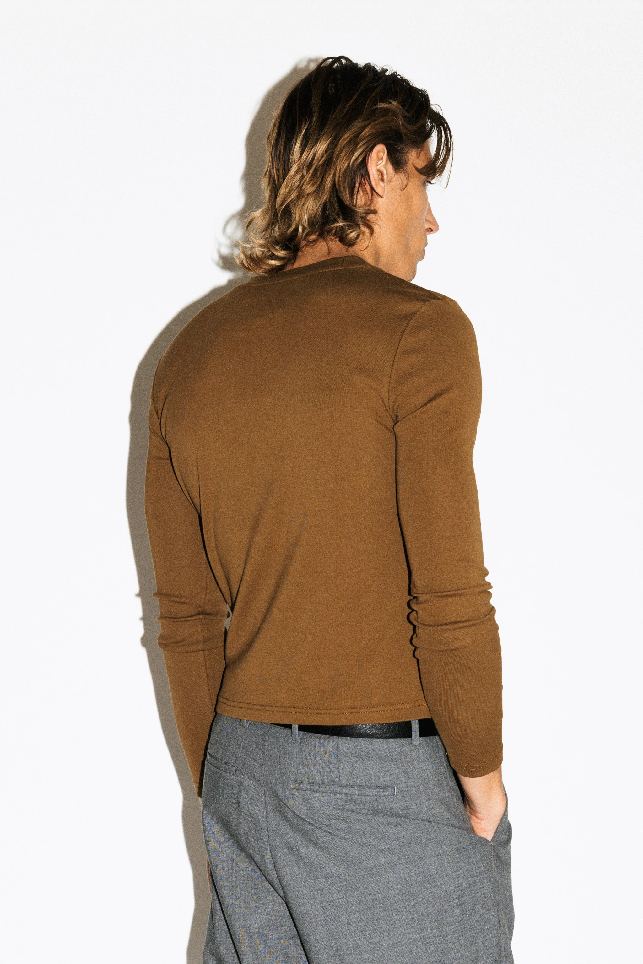 Benton Slim Long Sleeve Tee - Image 27