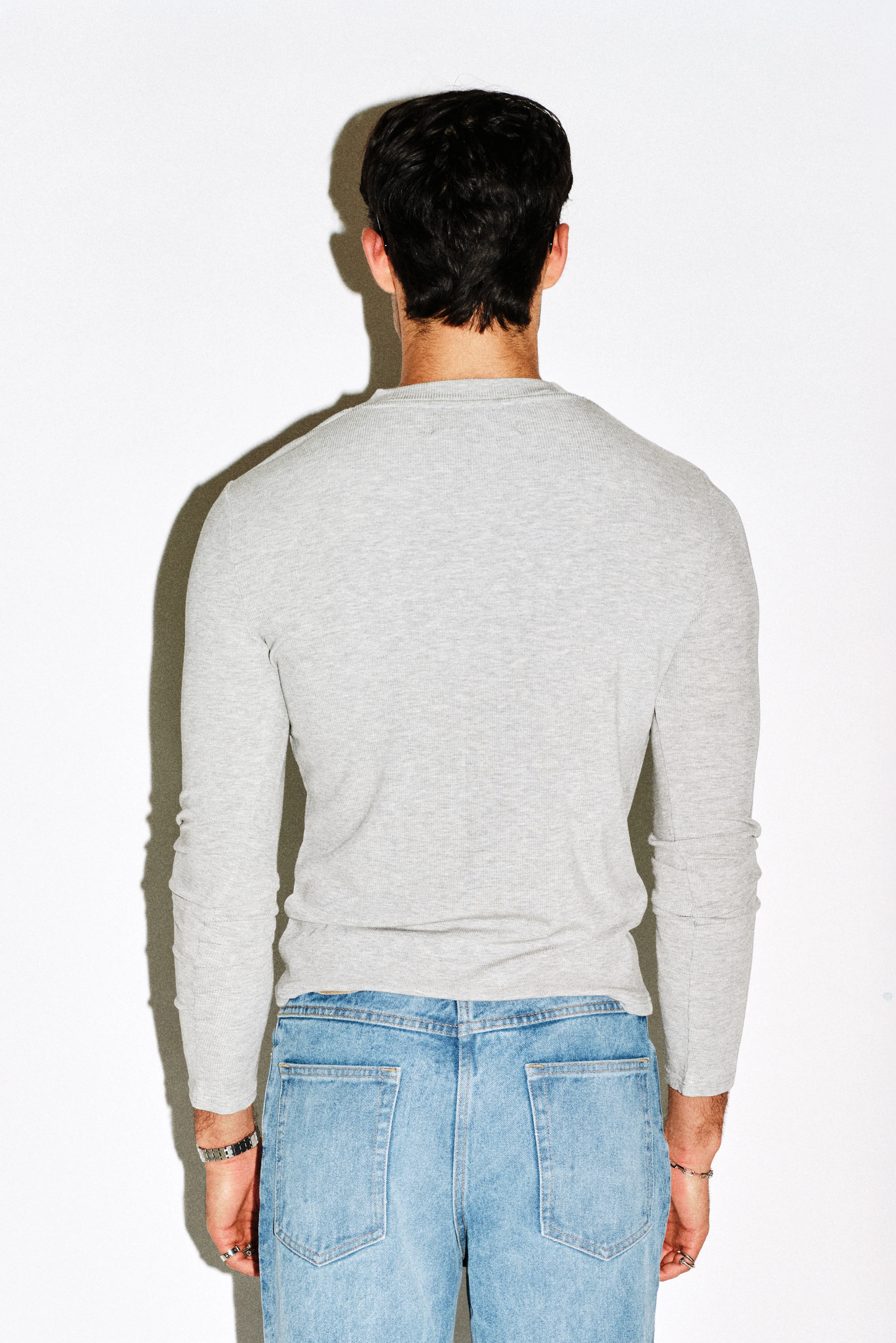 Berendo Slim Ribbed Long Sleeve - Image 12