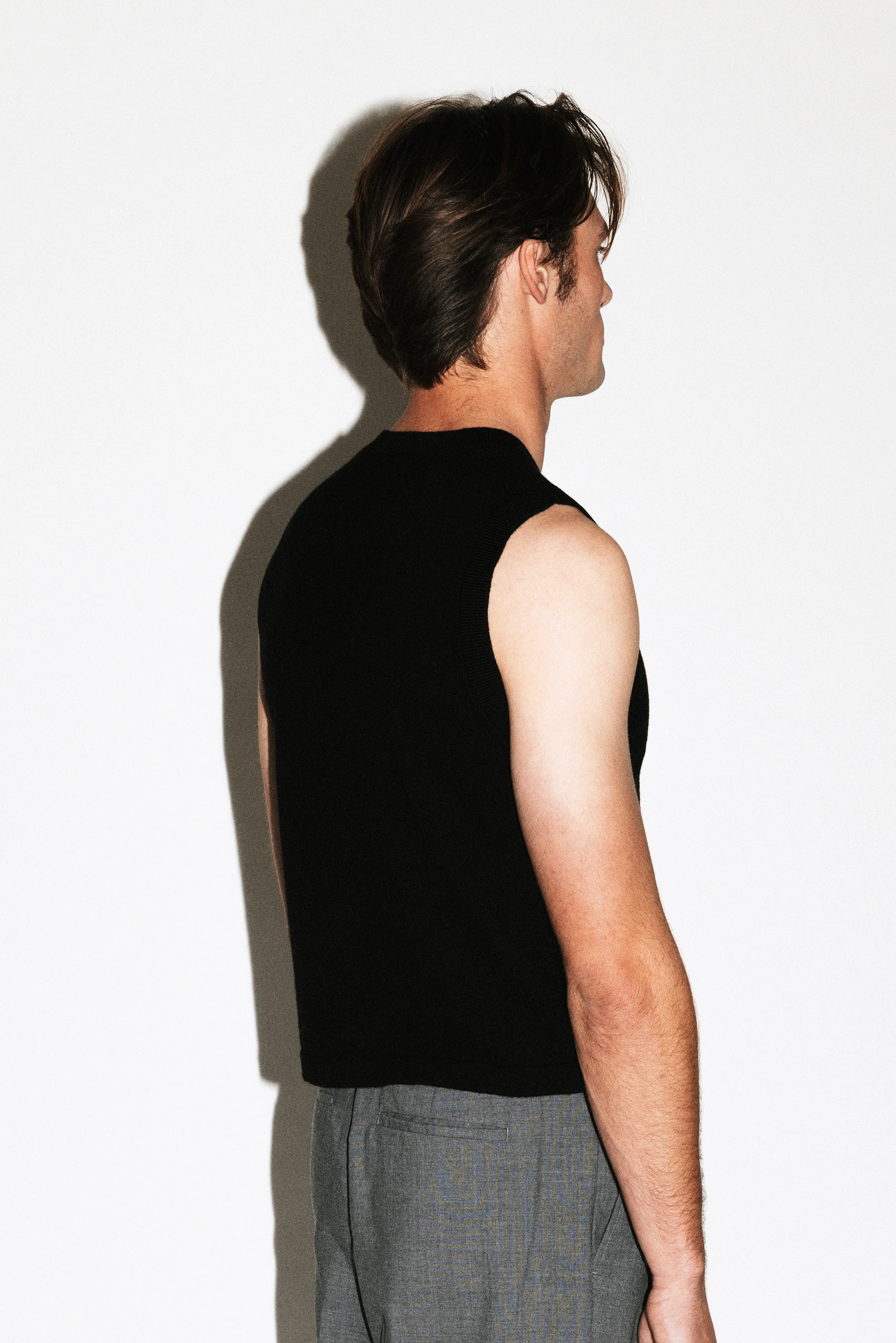 Berkeley Merino V-Neck Vest - Image 3