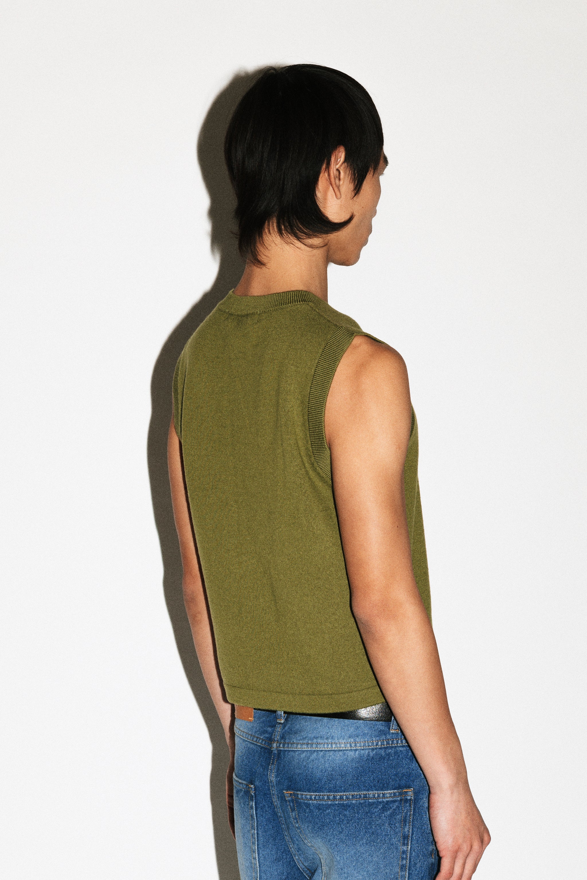 Berkeley Merino V-Neck Vest - Image 7