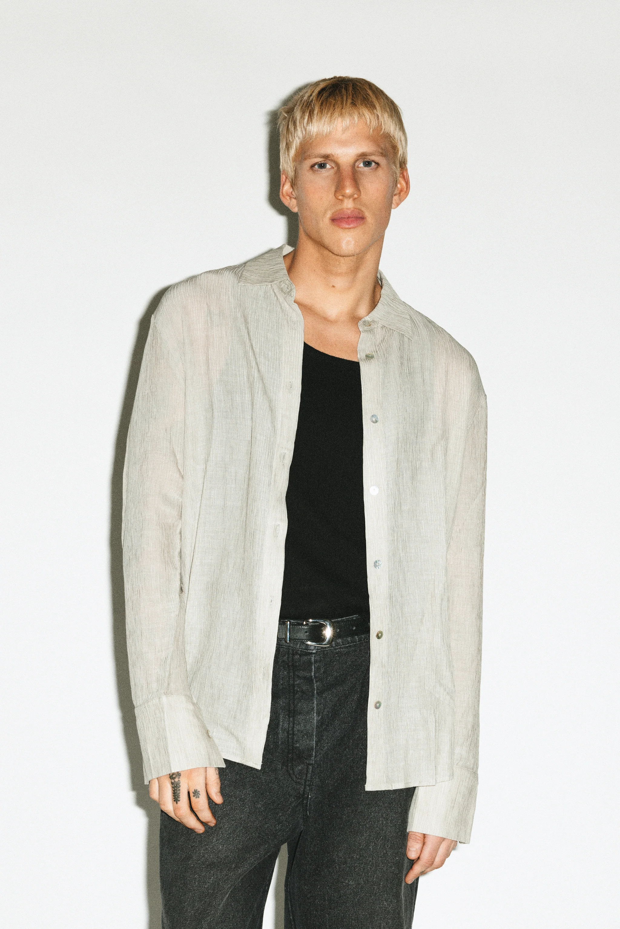 Del Aire Semi-Sheer Gauze Button Up - Image 7