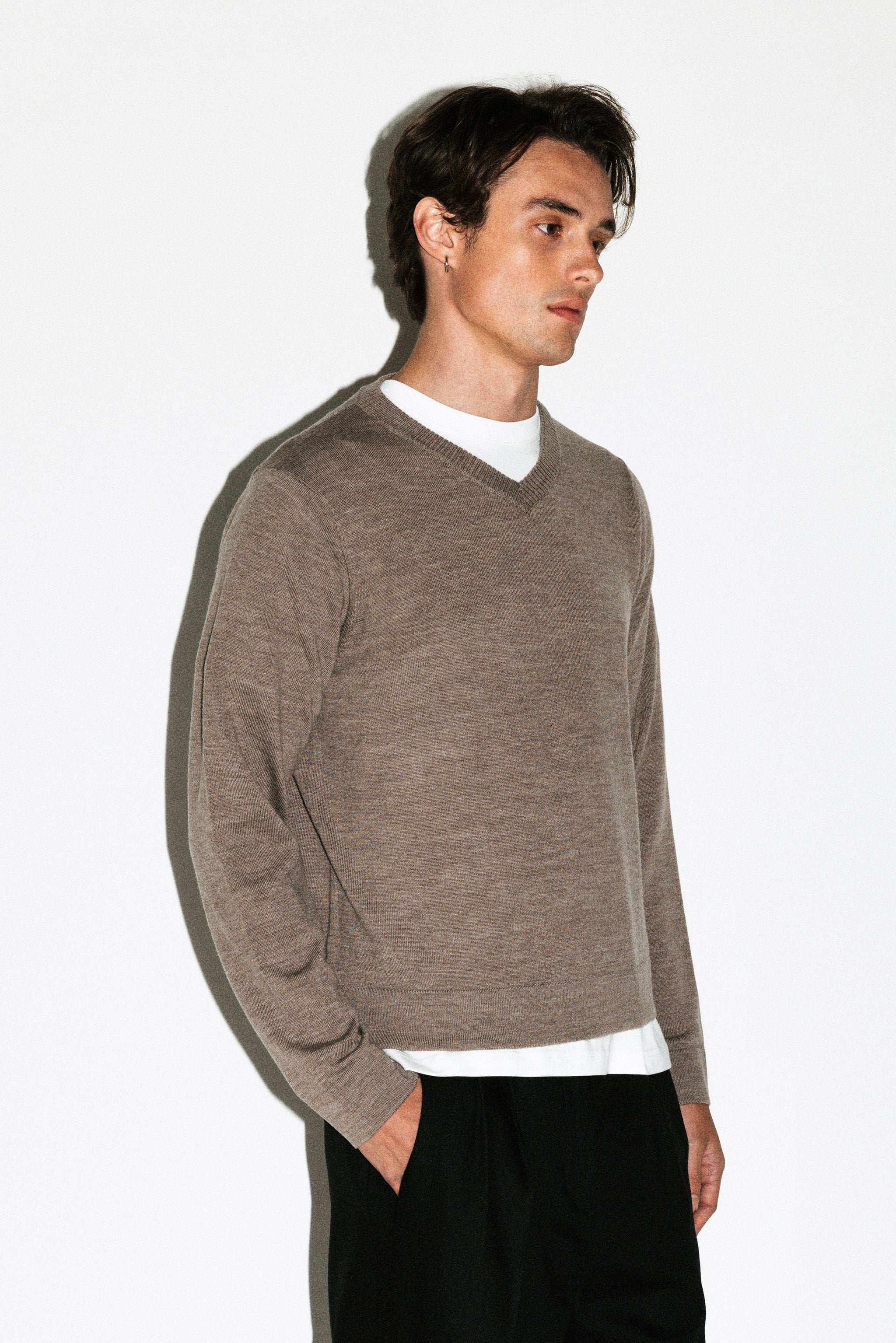 Hammer 90s Fit V-Neck Sweater - Image 11