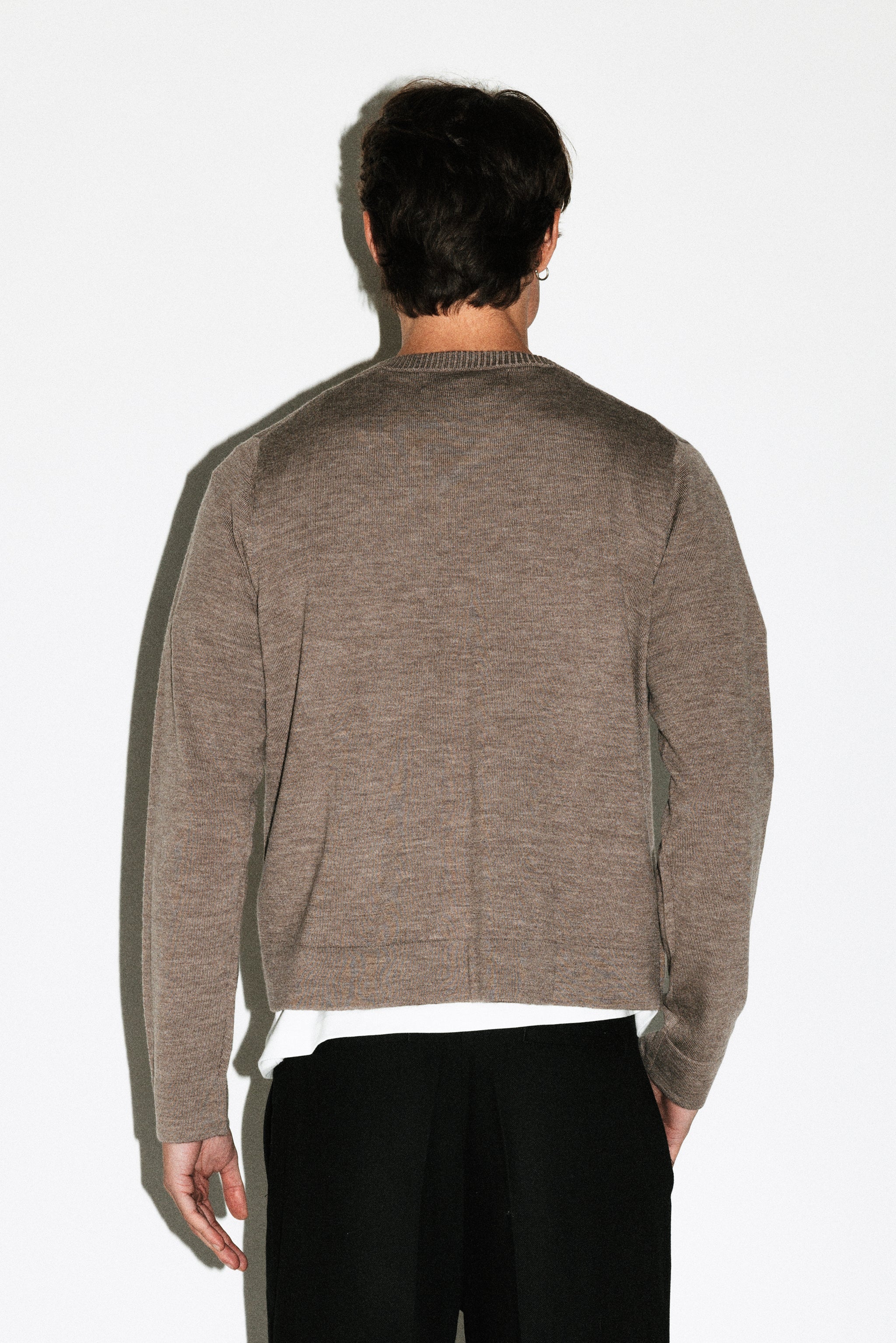 Hammer 90s Fit V-Neck Sweater - Image 13