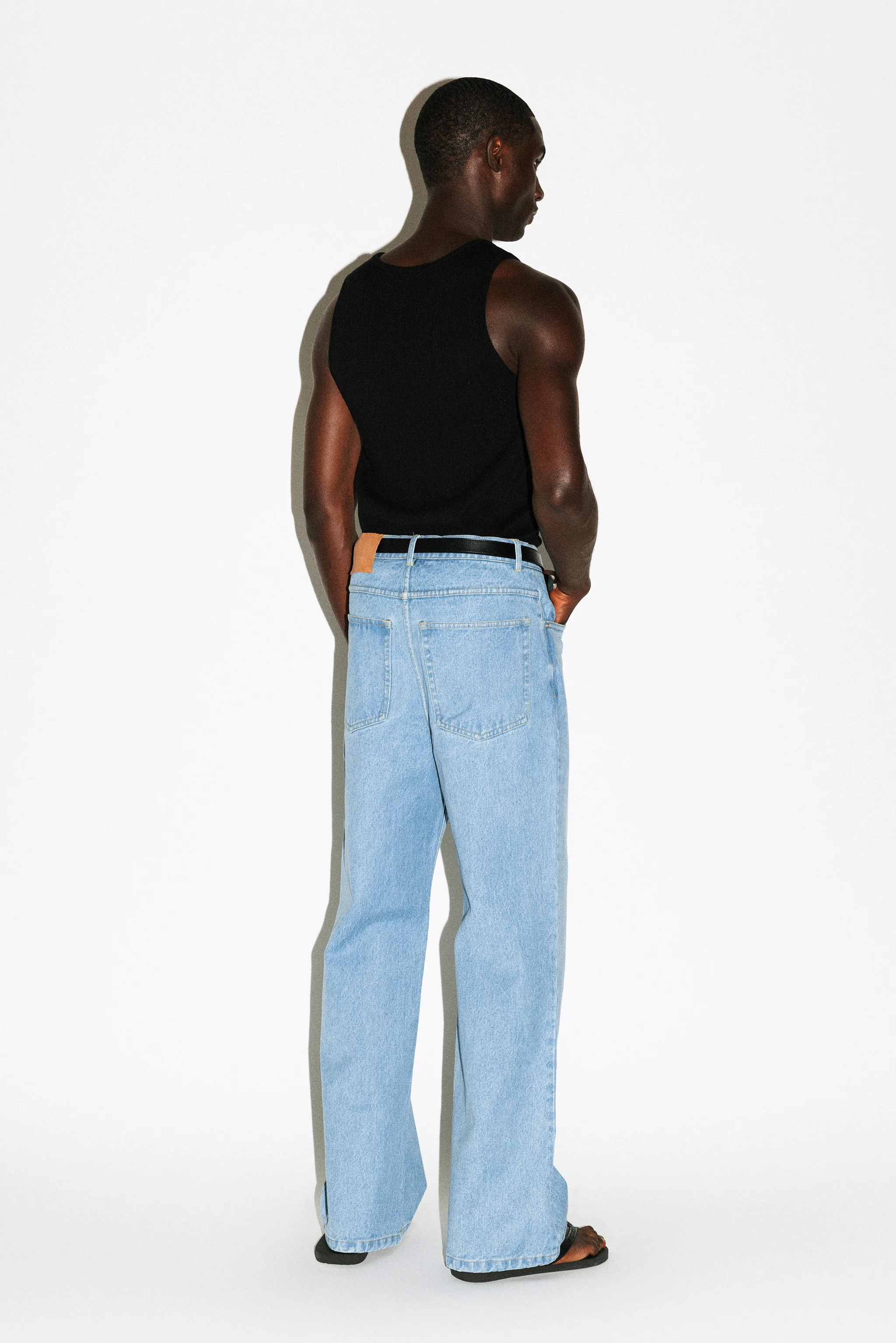 Hollyridge Relaxed Bootcut Jeans - Image 20