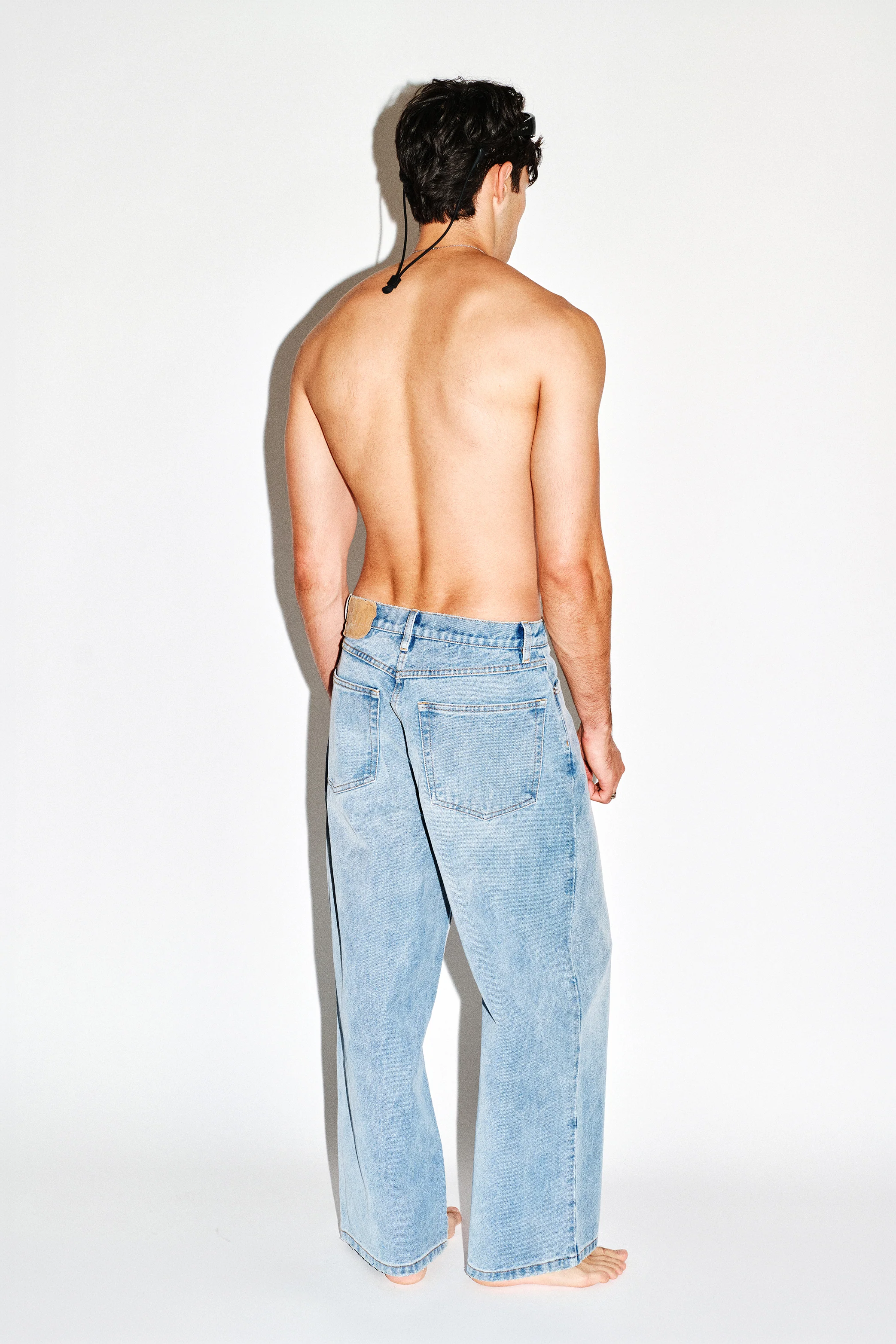 Laurel Relaxed Wide-Leg Jeans - Image 19