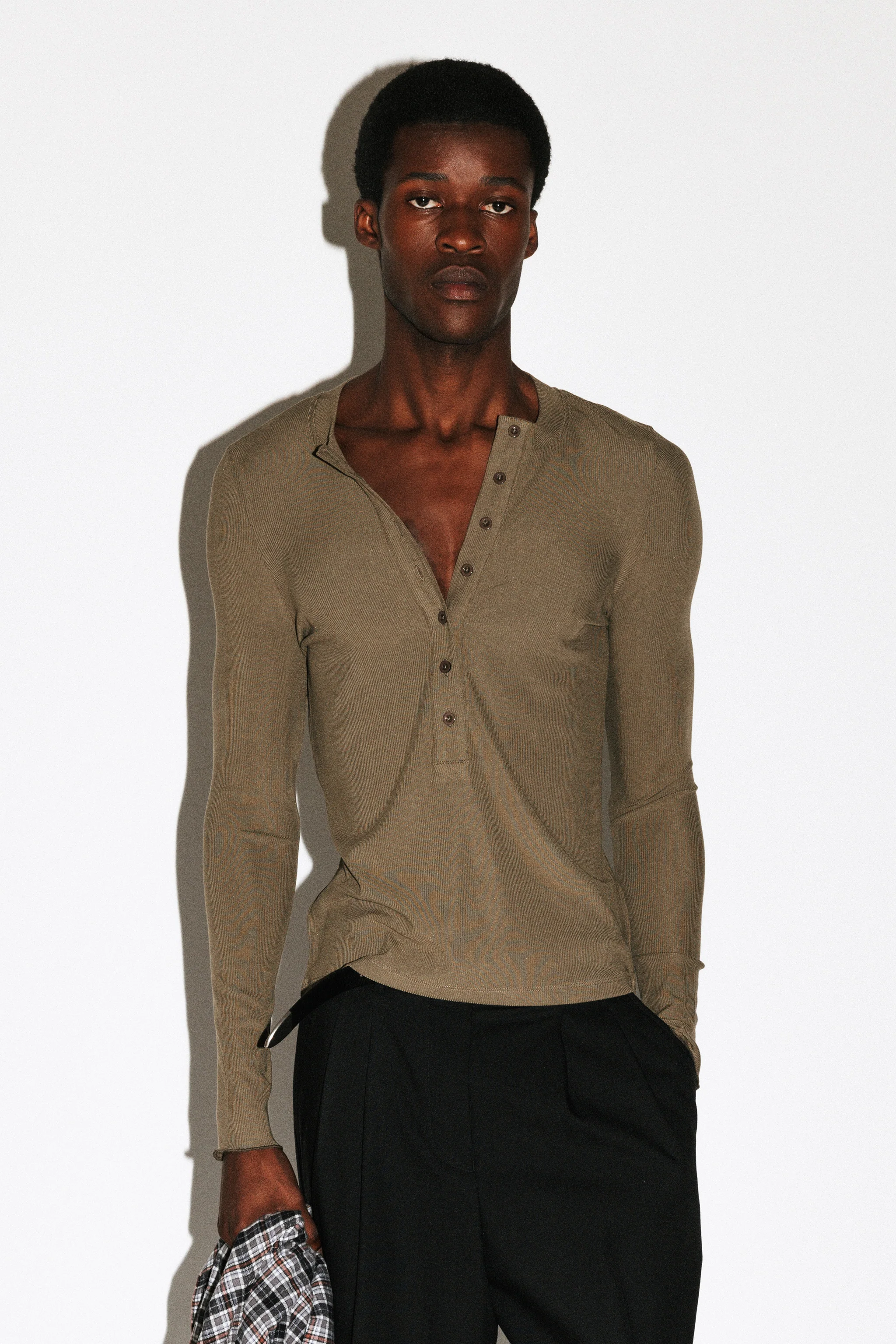 Murray Slim Long Sleeve Henley - Image 15