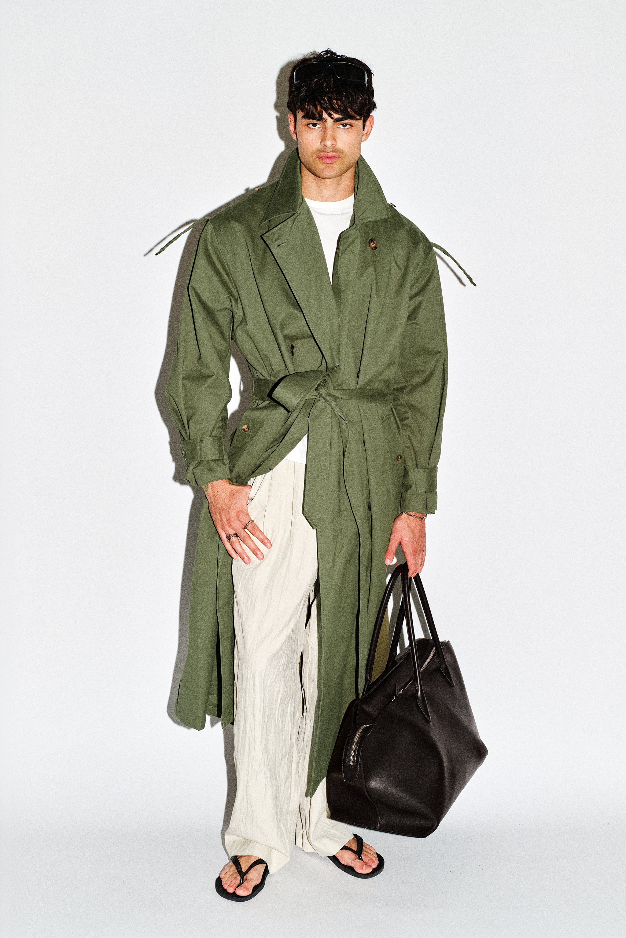 Puddle Maxi Leather Tote - Image 8