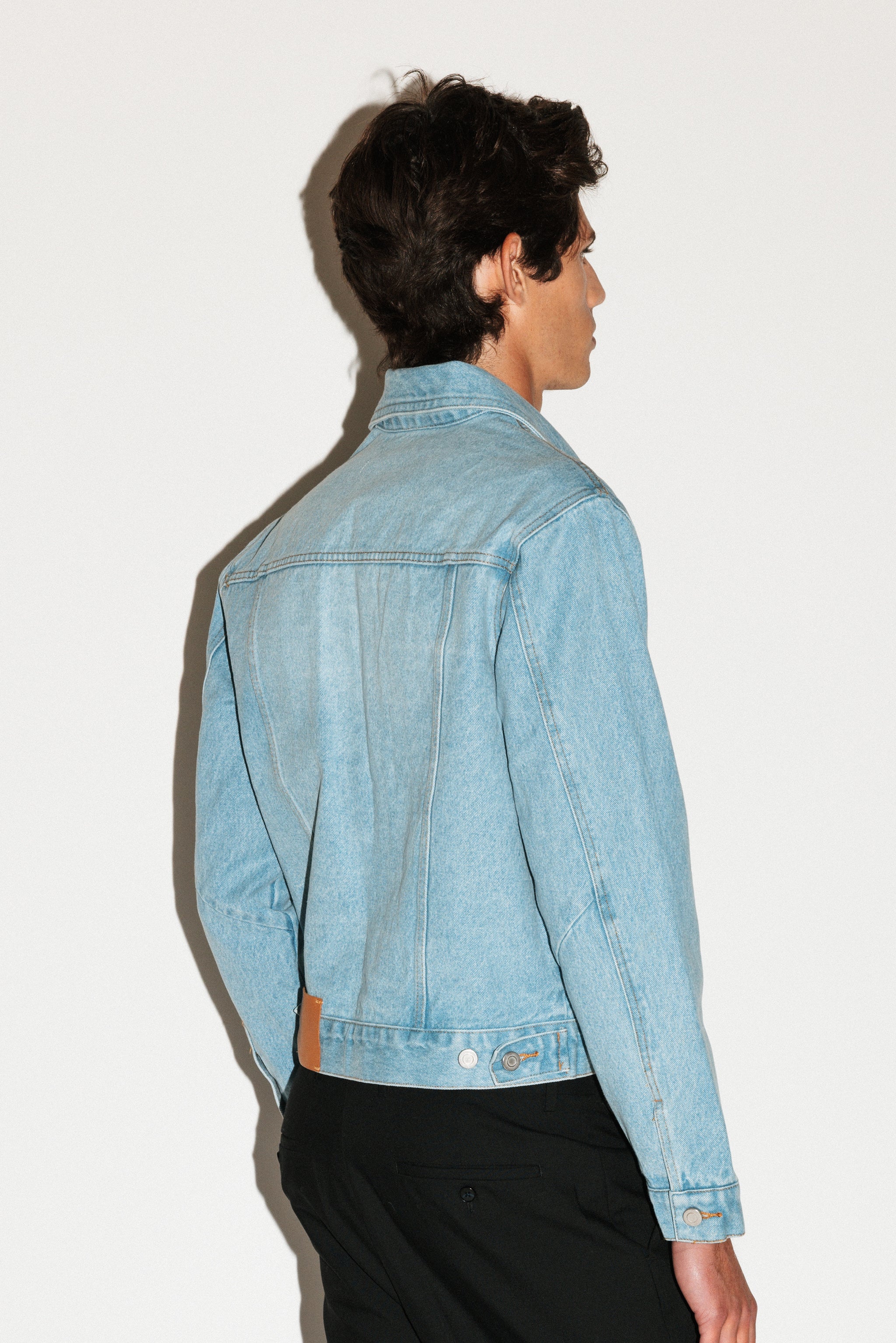 Runyon Fitted Western Denim Jacket - Image 15