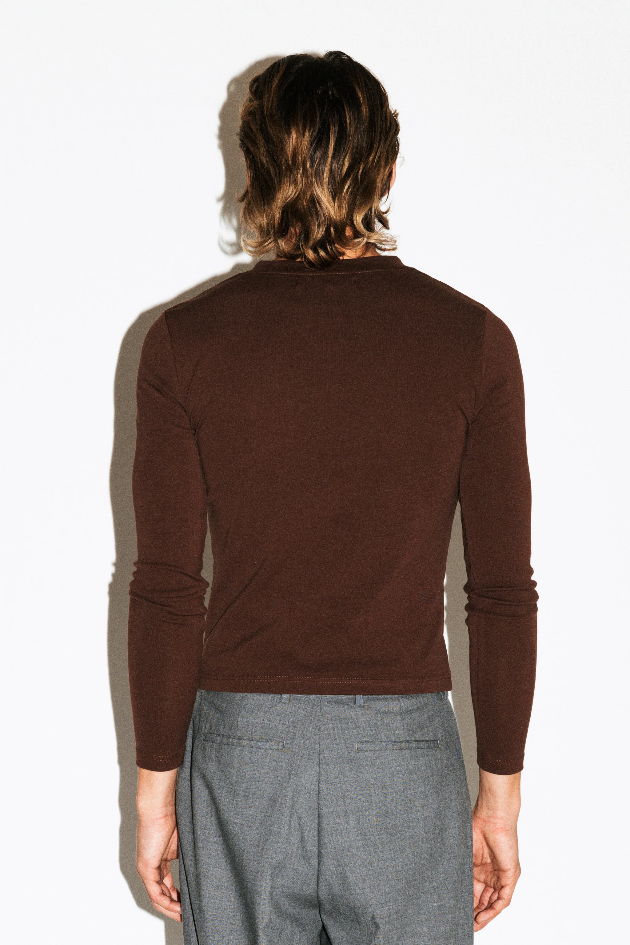 Scott Slim Long Sleeve V-Neck Tee - Image 12