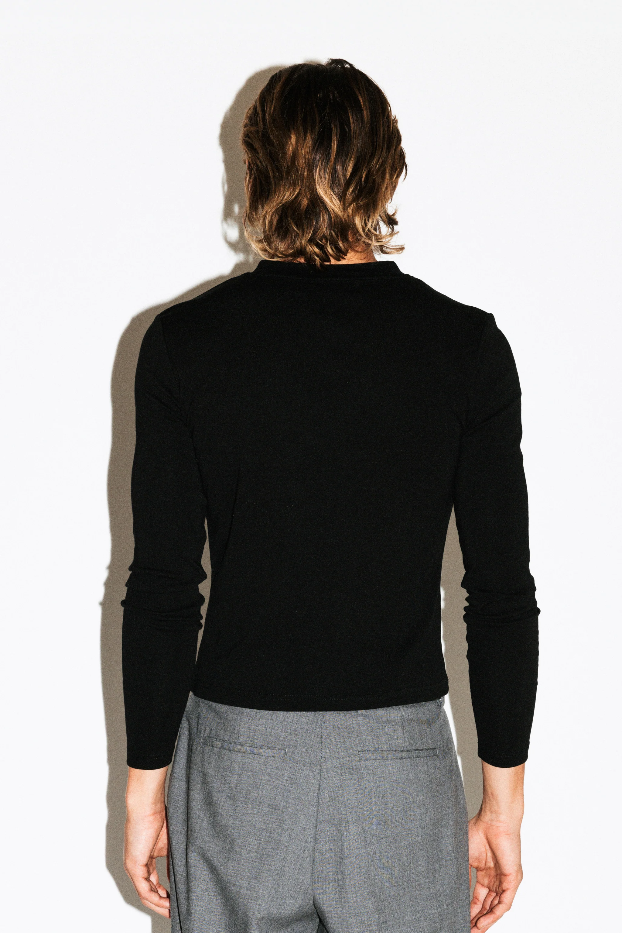 Scott Slim Long Sleeve V-Neck Tee - Image 4