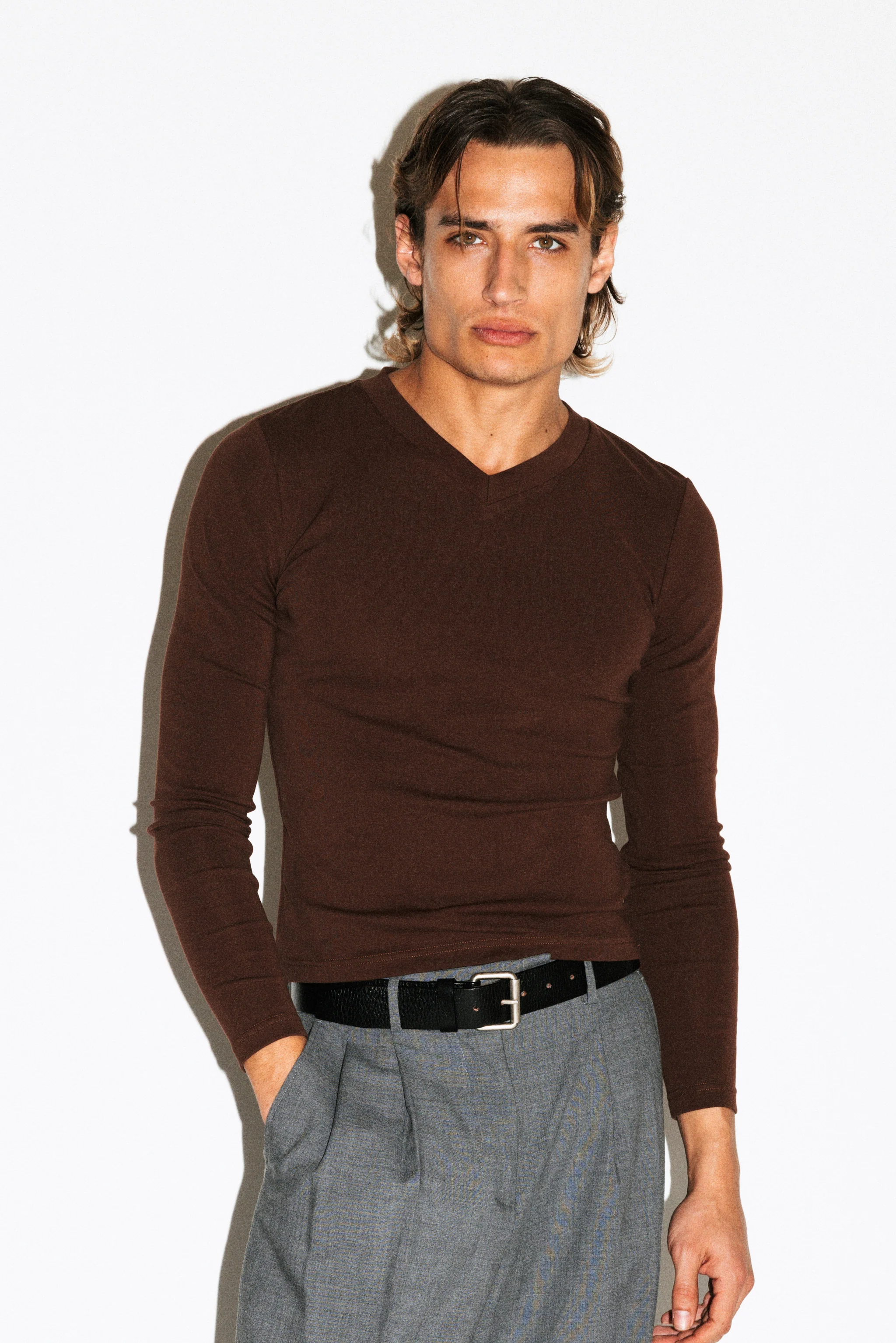 Scott Slim Long Sleeve V-Neck Tee - Image 9