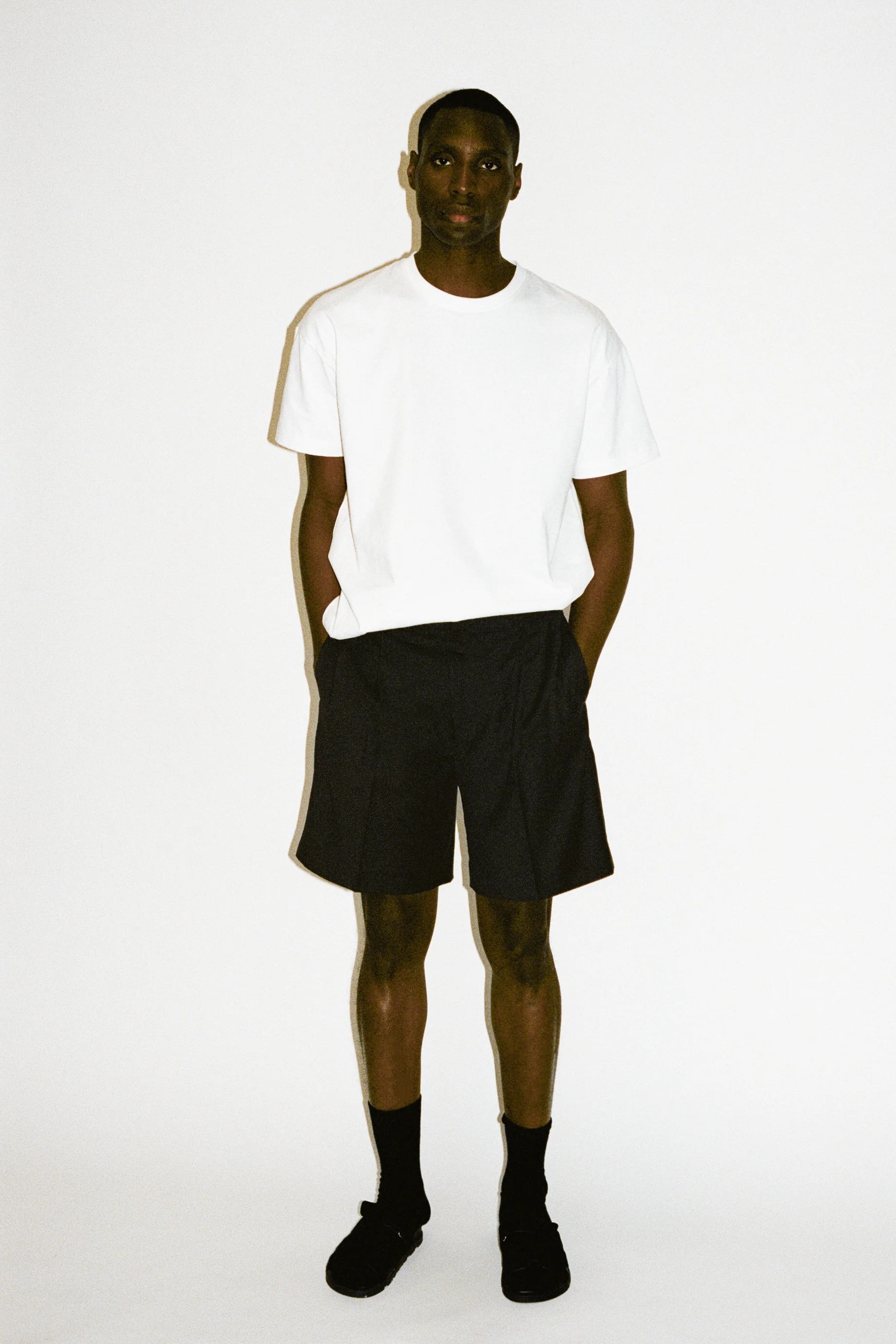 Villa Wide-Leg Tailored Shorts - Image 3