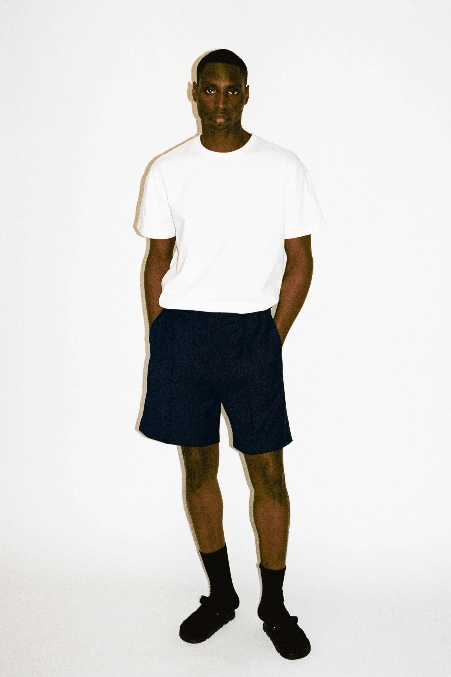 Villa Wide-Leg Tailored Shorts - Image 8